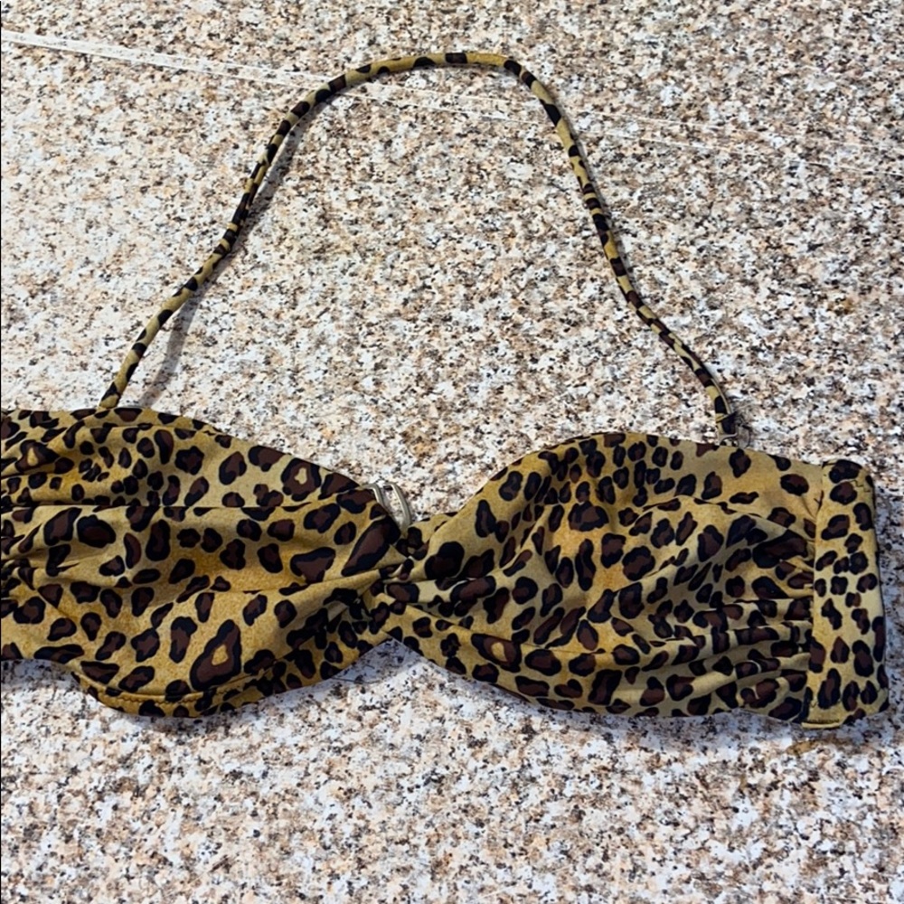 Victoria’s Secret bikini top
